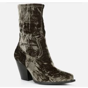 Gianni Bini GB Star-Crossed 3 Velvet Western Boots Green Velvet Sz 8.5 NWOB Chic